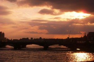 Late afternoon stroll over the Thames after chowing our way through Borough Market
